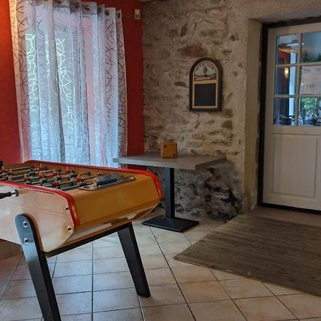 Chambres D'Hotes Les Lits Des Fees Saint-Floret Eksteriør bilde